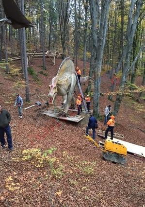 Excursie în lumea fantastică a dinozaurilor