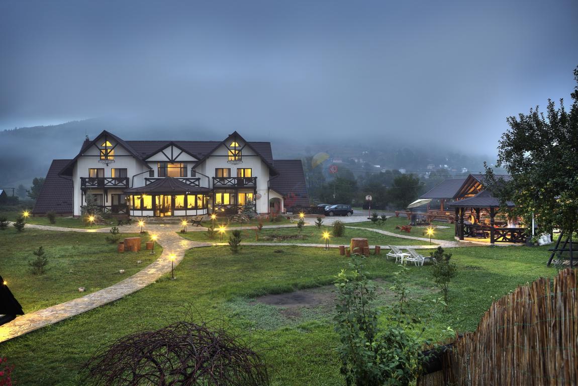 Crăciun 2025 în Bucovina – Pensiunea La Bucovineanca