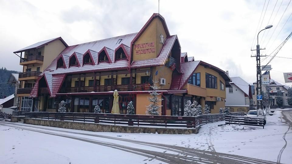 Crăciun 2025 în Bucovina –  Pensiunea Mușatinii Putna