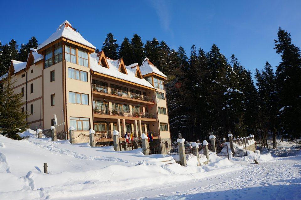 Crăciun 2025 la Sinaia – Hotel  Cumpătu
