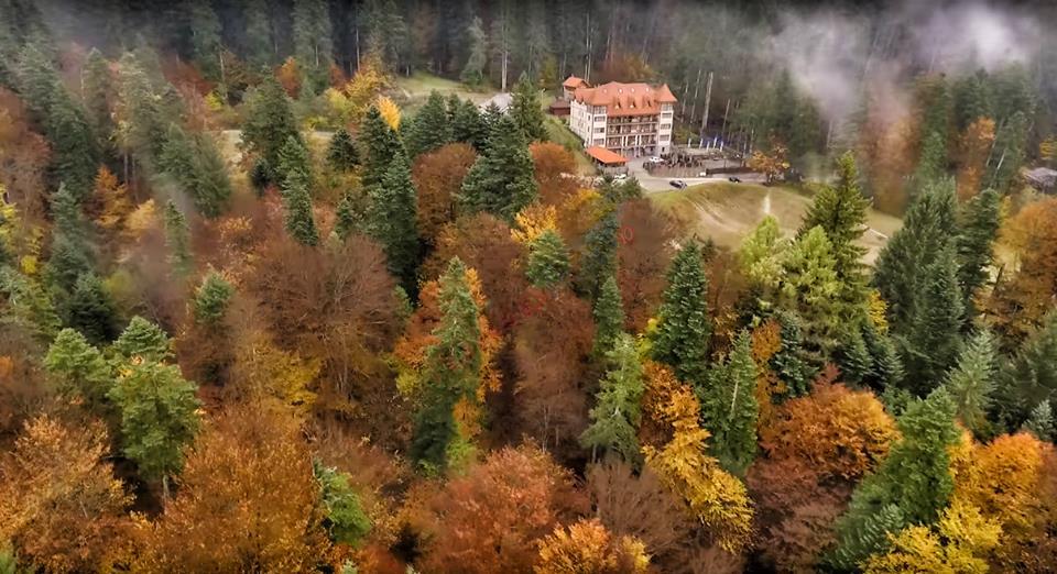 Crăciun 2025 la Sinaia – Hotel  Cumpătu