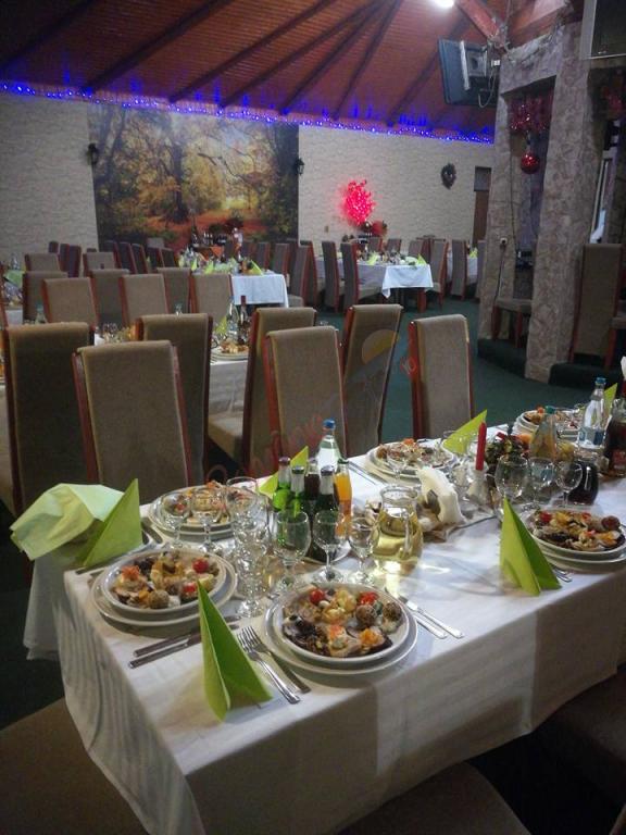 Revelion 2027 în Maramureș – Pensiunea Holiday Ocna Șugatag