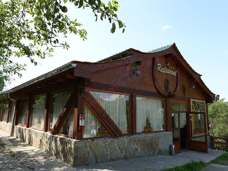 Crăciun Tradițional în  Țara Maramureșului – Pensiunea Seki Săliștea de Sus