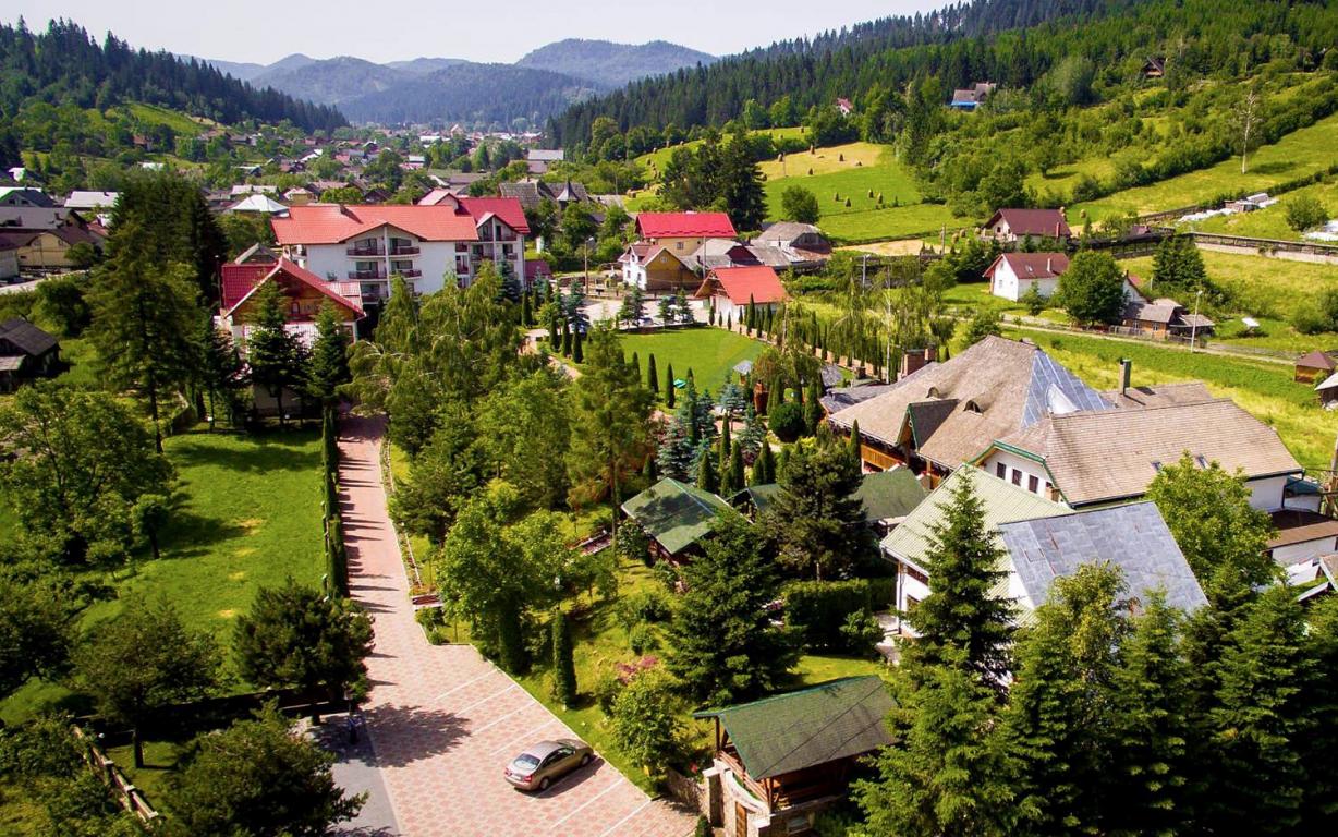 Paște 2026 în Bucovina –  Pensiunea Casa Elena Voroneț