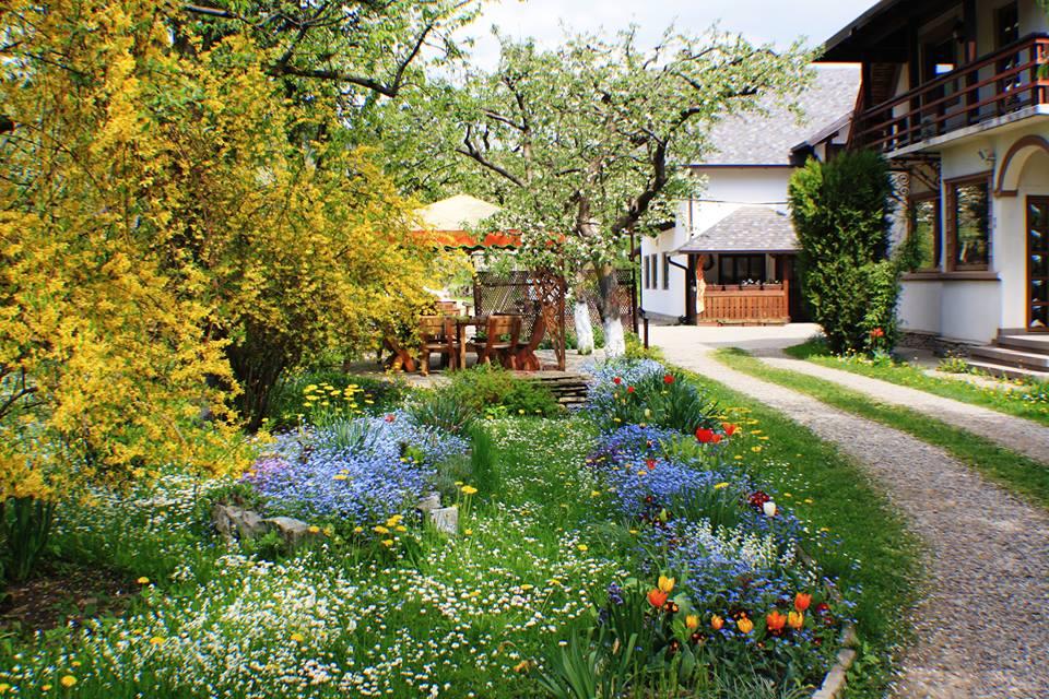 Ofertă Paște 2026 în Bucovina – Pensiunea Hildes Residence Gura Humorului