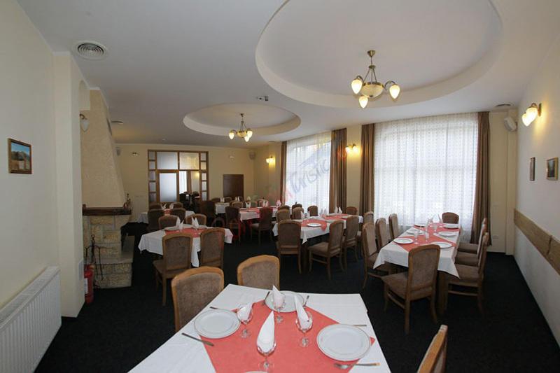 Sărbători Pascale în Maramureș, Hotel Păltiniș Borșa