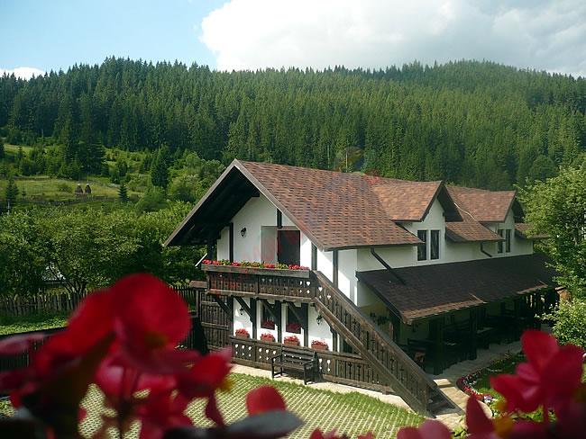 Ofertă  Paște 2026 în Bucovina – Pensiunea Casa Călin Vama