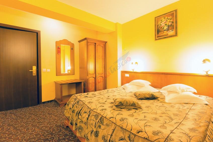 Sărbători Pascale 2026 în Bucovina – Hotel Dorna – Vatra Dornei