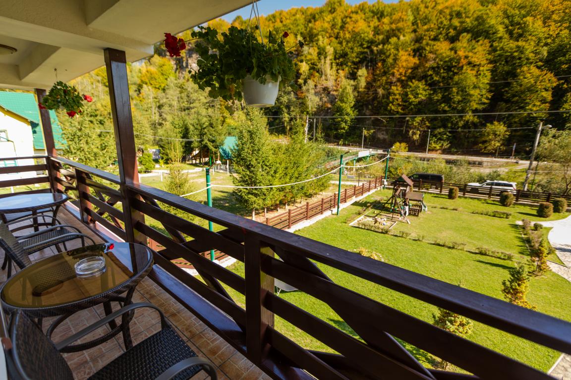Ofertă Weekend în Rezervația Naturală Valea Vâlsanului