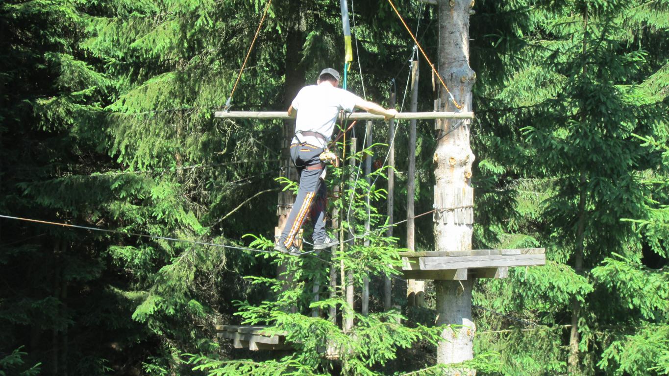 Tabără de  Aventură, Sport  în Natură Fundata