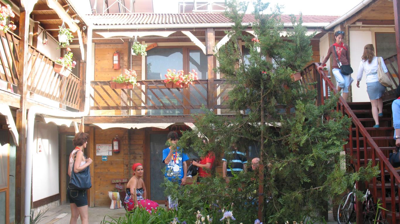 Ofertă Litoral 2026 – Hostel Bazart Vama Veche
