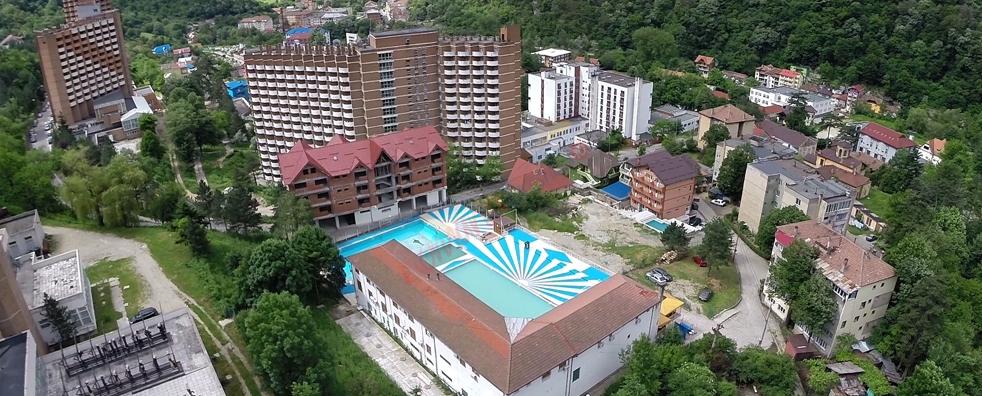 Ofertă la Munte 2026 – Hostel  Sara Sons Băile Herculane