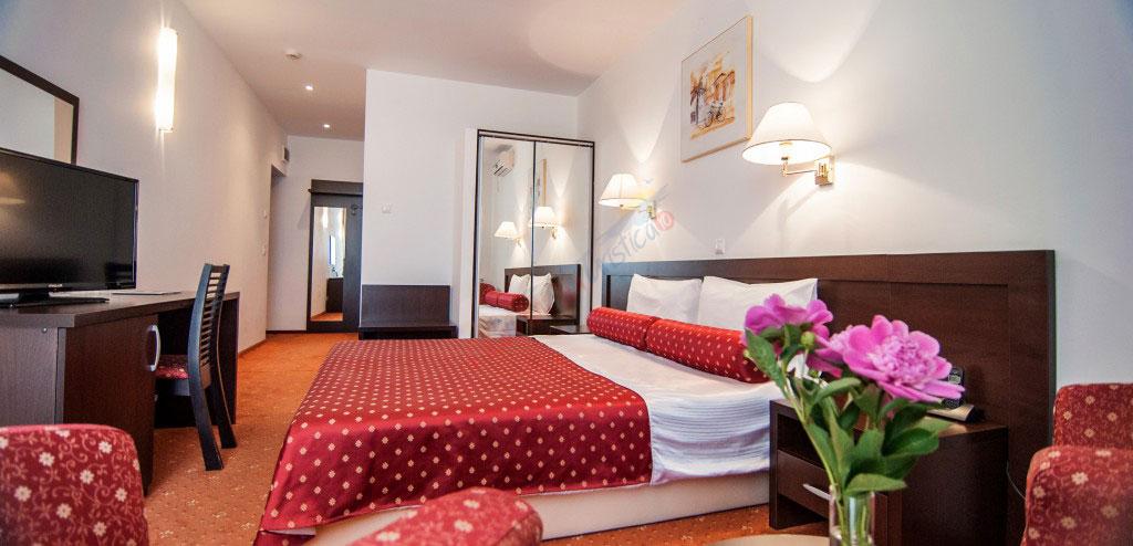 Oferta Delta Dunării 2026 –  Hotelul Mon Jardin Mahmudia