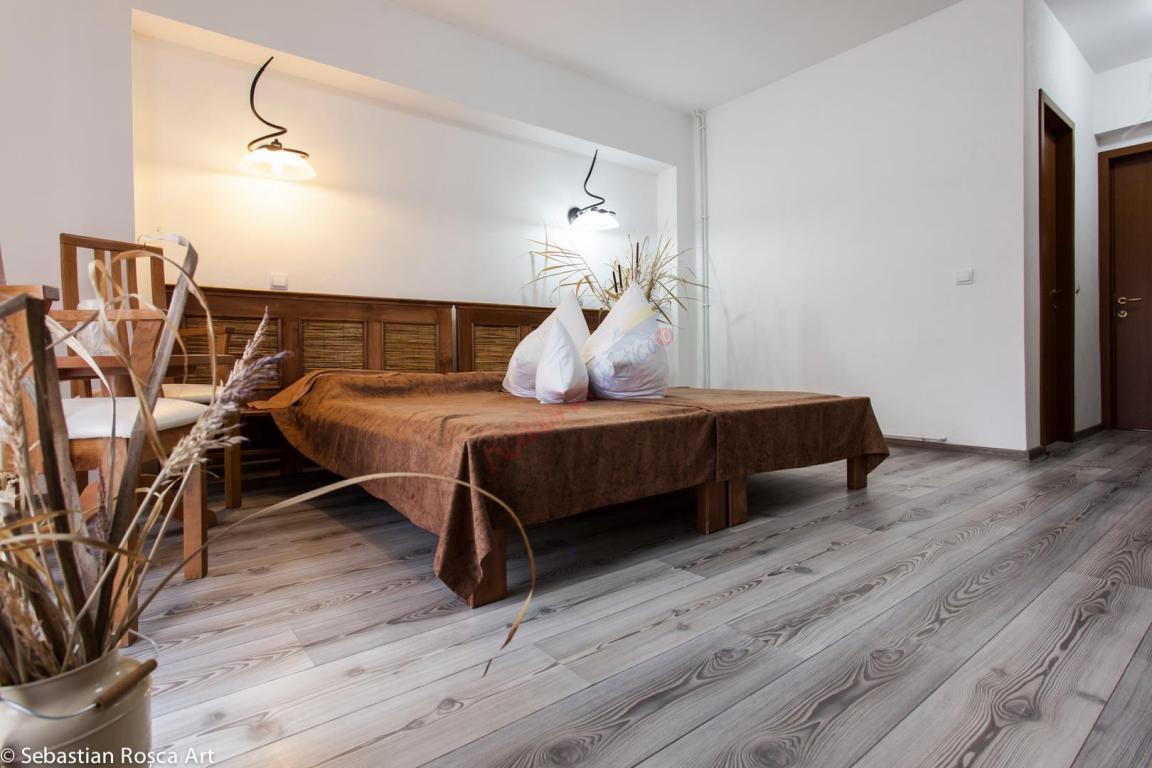 Ofertă Delta Dunării 2026 – Peninsula Resort  Murighiol