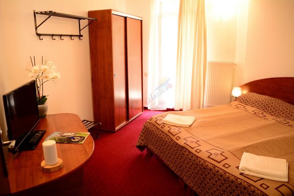 Revelion 2027 – Pensiunea Casa Vlasin Poiana Brașov