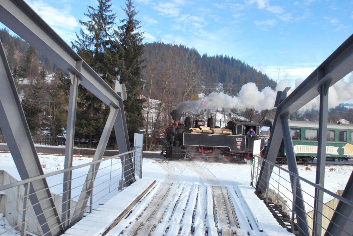 Revelion în Bucovina cu Mocănița Huțulca  Moldovița
