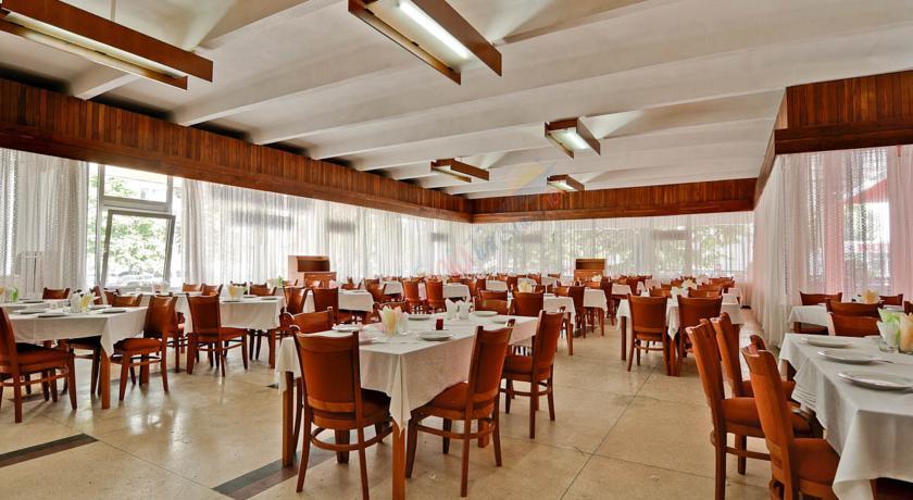 Ofertă Litoral 2026 – Hotel Prahova  Saturn