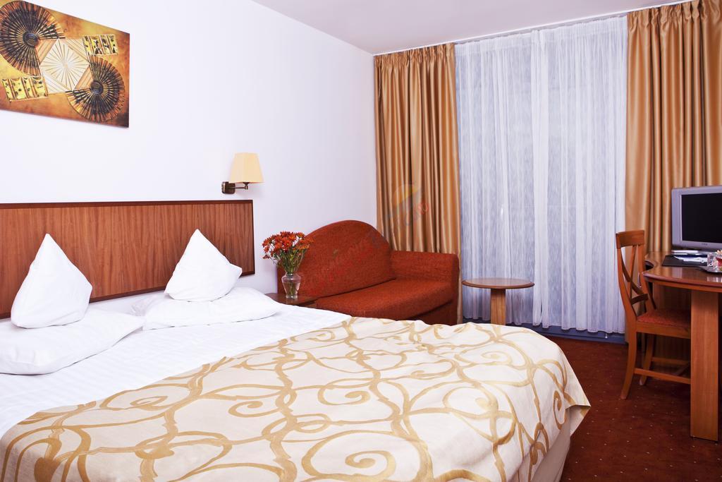 Ofertă Litoral 2026 – Hotel Safir Blue Resort  Saturn