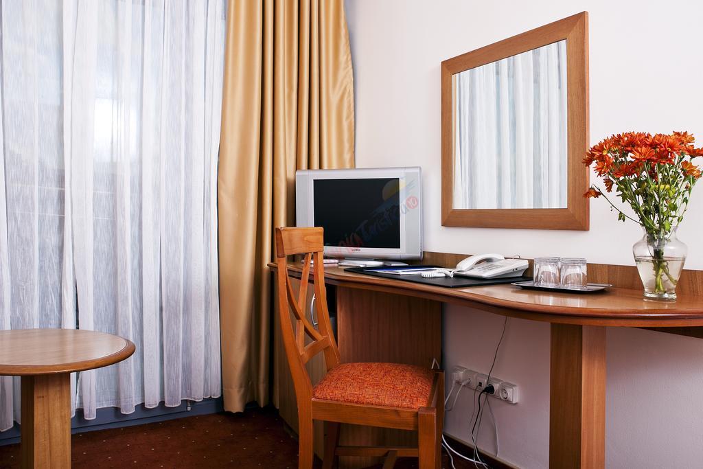 Ofertă Litoral 2026 – Hotel Safir Blue Resort  Saturn