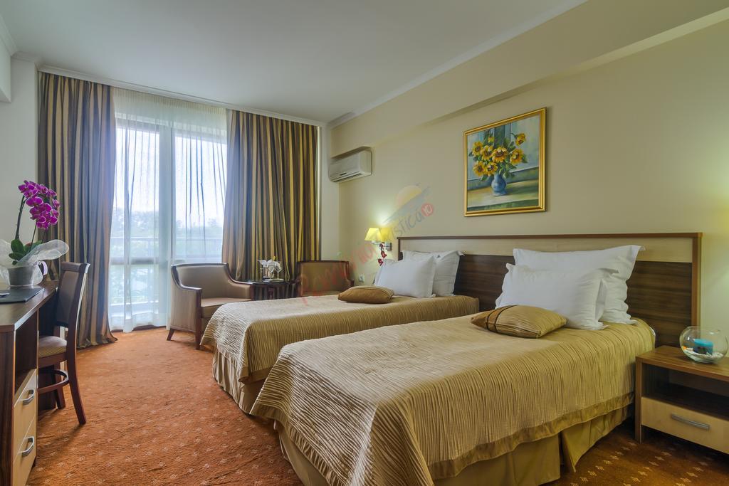 Ofertă Litoral 2026 – Hotel Saturn  Saturn