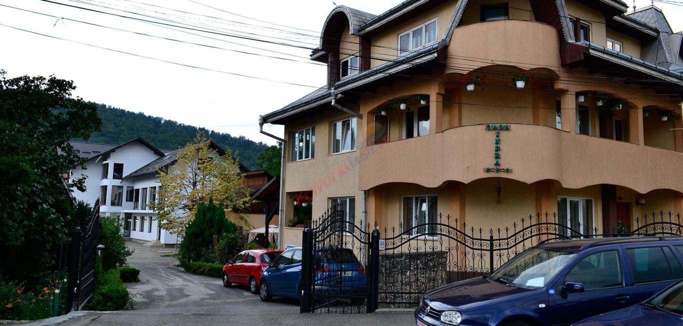 Crăciun 2025 în Bucovina –  Casa Indra Gura Humorului