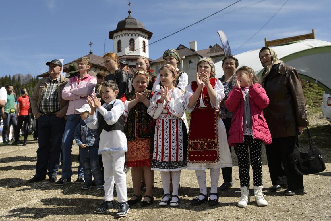 Poarta Carpaților, deschide lumea către plimbare și descoperire